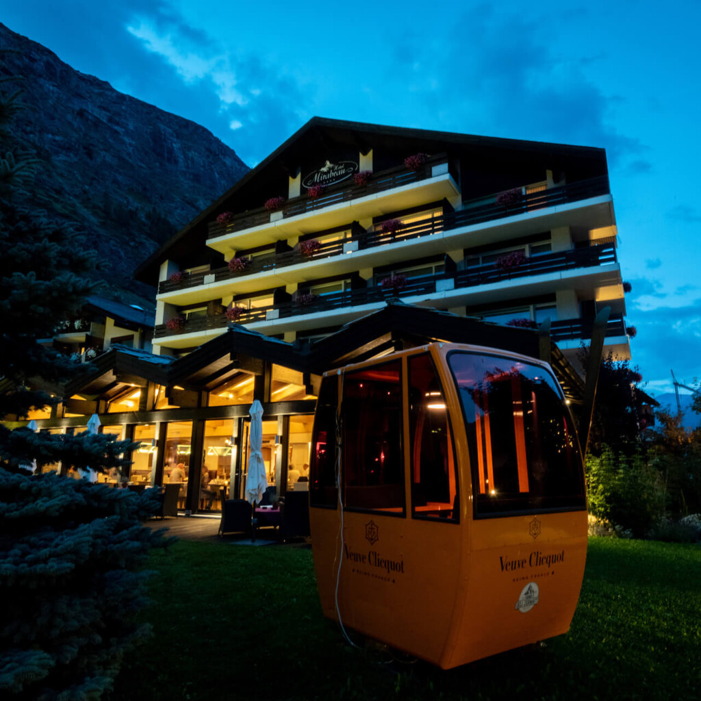 Hotel & Facilities